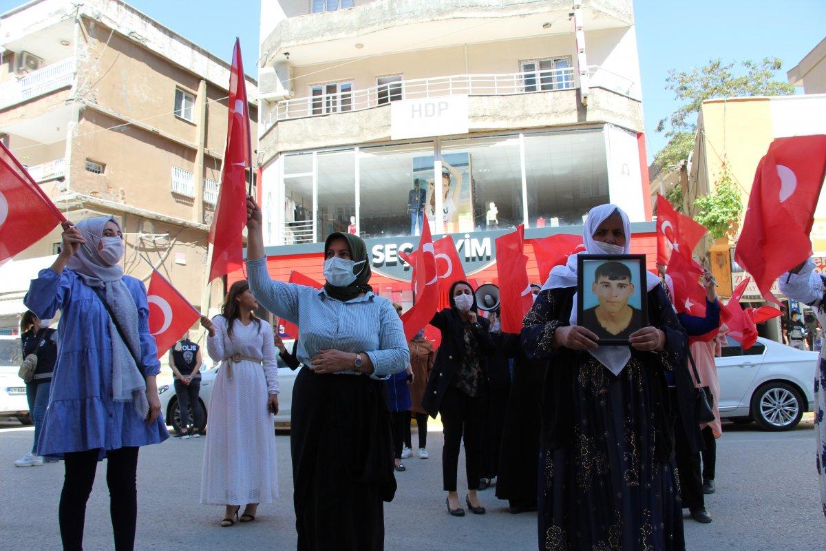 Şırnak’ta evlat nöbetine şehit ve gazi yakınları da katıldı