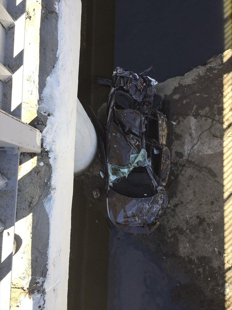 Şanlıurfa'da otomobil köprüden uçtu