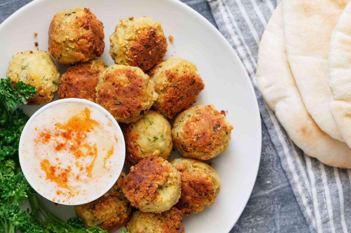 Ortadoğu mutfağının göz bebeği: Falafel tarifi