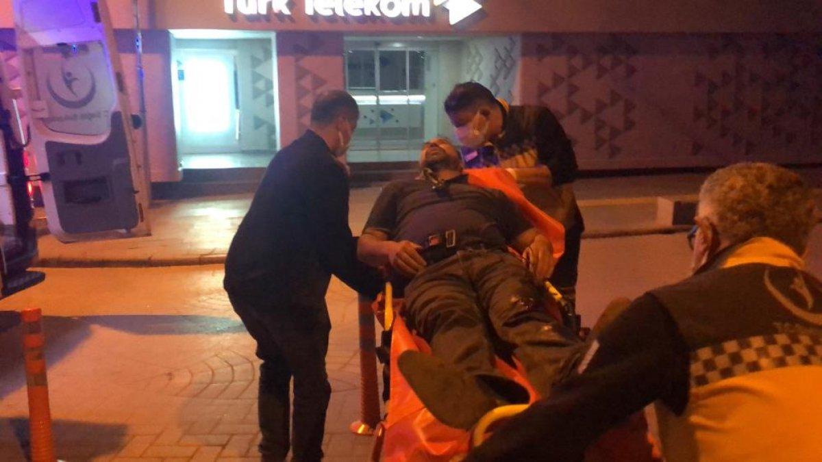 Isparta'da tartıştığı arkadaşını bıçaklayan kişi, bankta oturup sigara içti