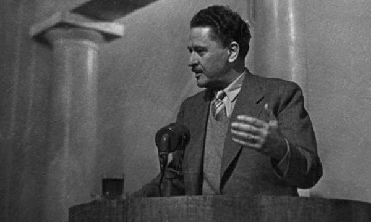 Şair Nazım Hikmet'in 58'inci ölüm yıldönümü
