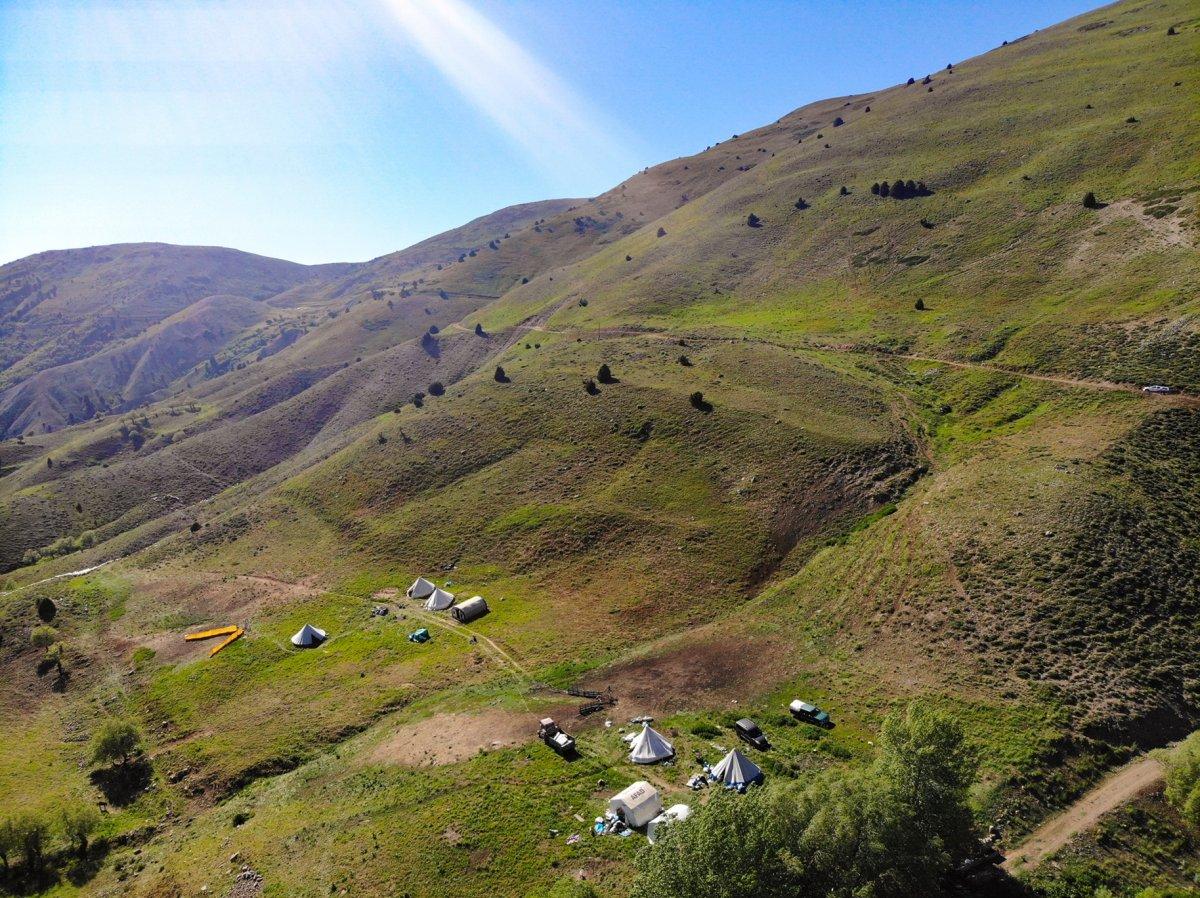 Aşı timleri, Tunceli'nin 2 bin 500 rakımlı yaylalarına çıktı