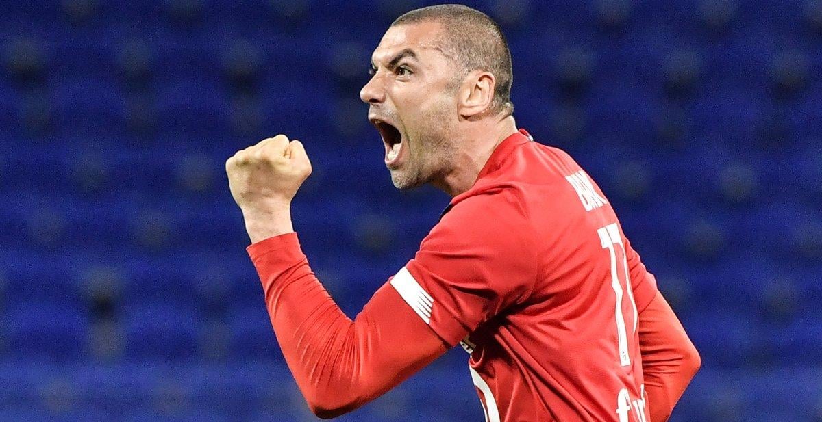 Burak Yılmaz, Lille'de sezonun en iyi futbolcusu seçildi