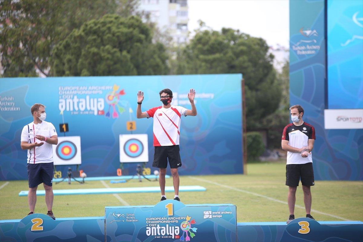 Milli okçu Mete Gazoz, Avrupa şampiyonu oldu