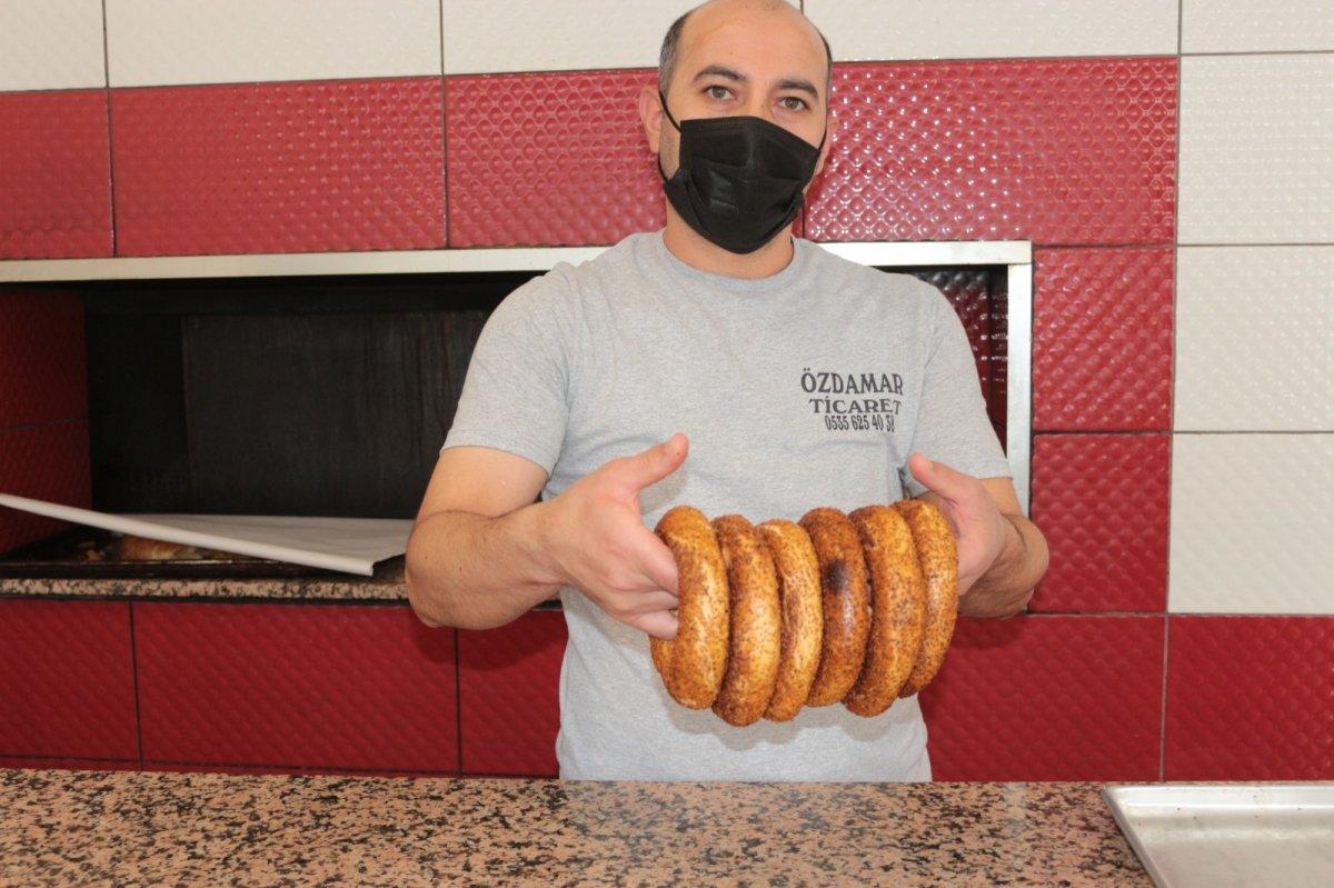 Balıkesir'de simit fiyatı arttı