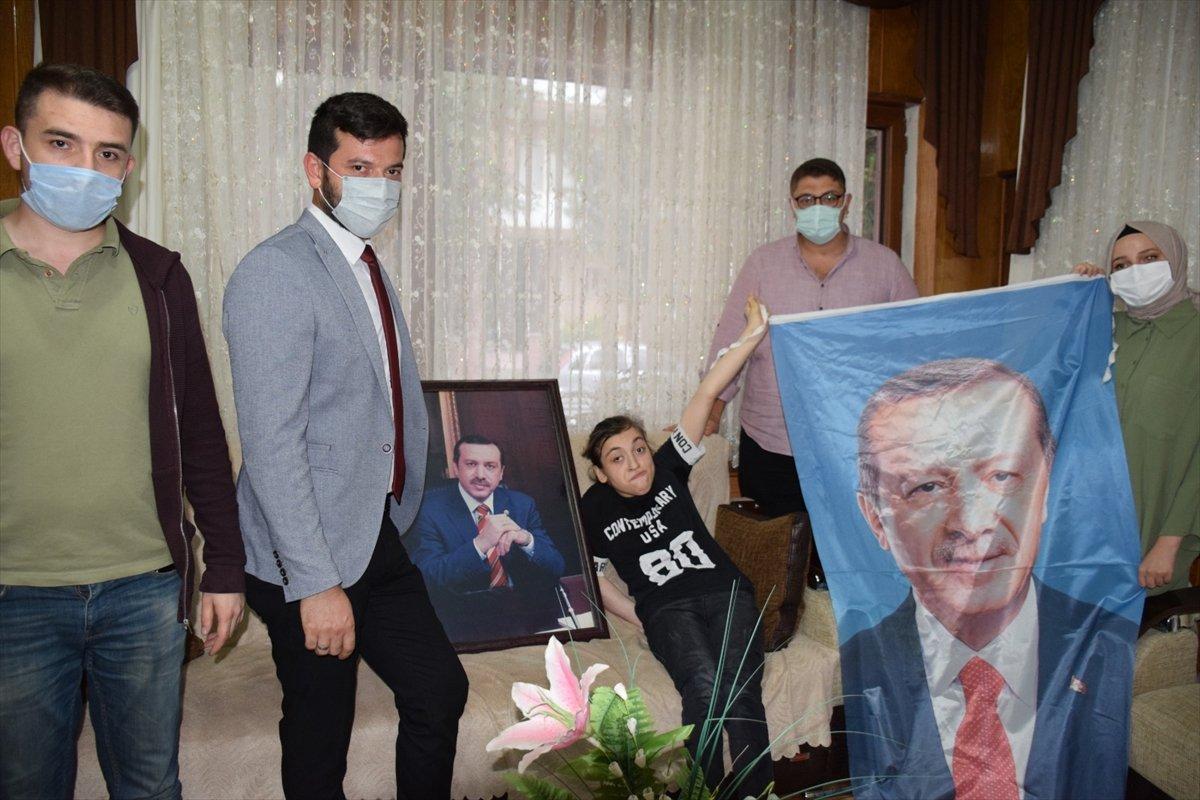 Cumhurbaşkanı Erdoğan'dan serebral palsi hastası Merve'ye video mesaj