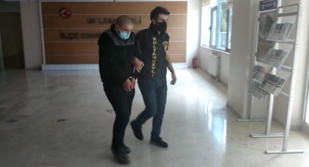 Sultanbeyli'de kuyumcuda gasp