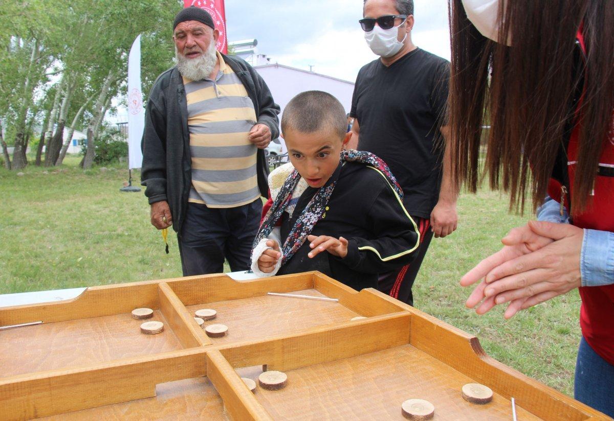 Sivas'ta köylülerin Curling heyecanı