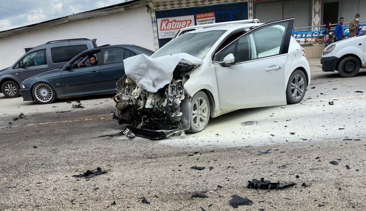 Ankara'da trafik kazası: 4 yaralı