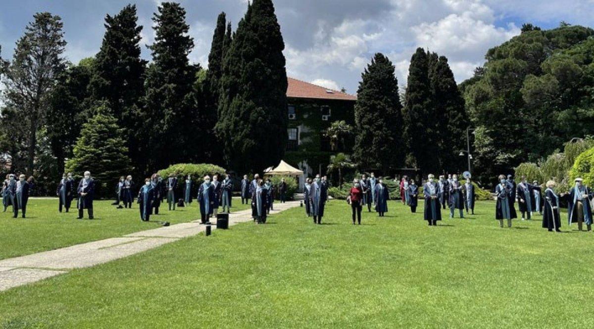 Boğaziçi'nde akademisyenler eylemlerinin 104. gününde