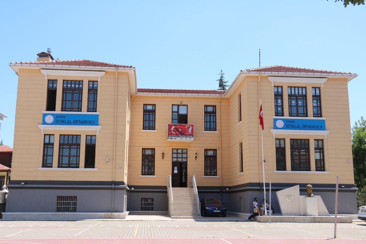 Edirne'de, hastane odasında LGS'ye girdi