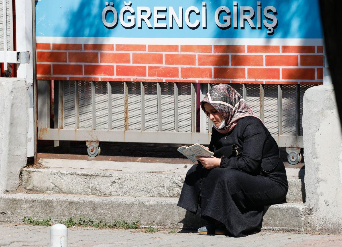 Seçim ve LGS aynı güne denk geldi