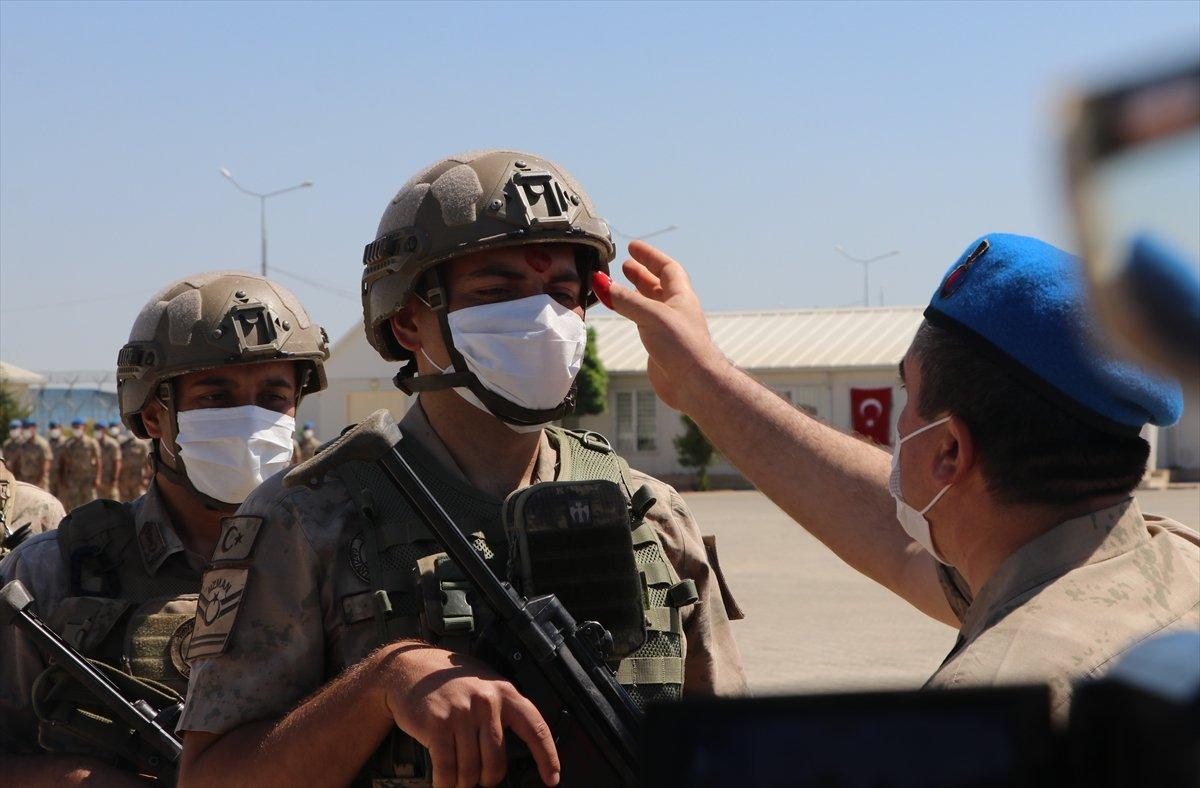 Gaziantep'te komandolar Suriye'ye uğurlandı