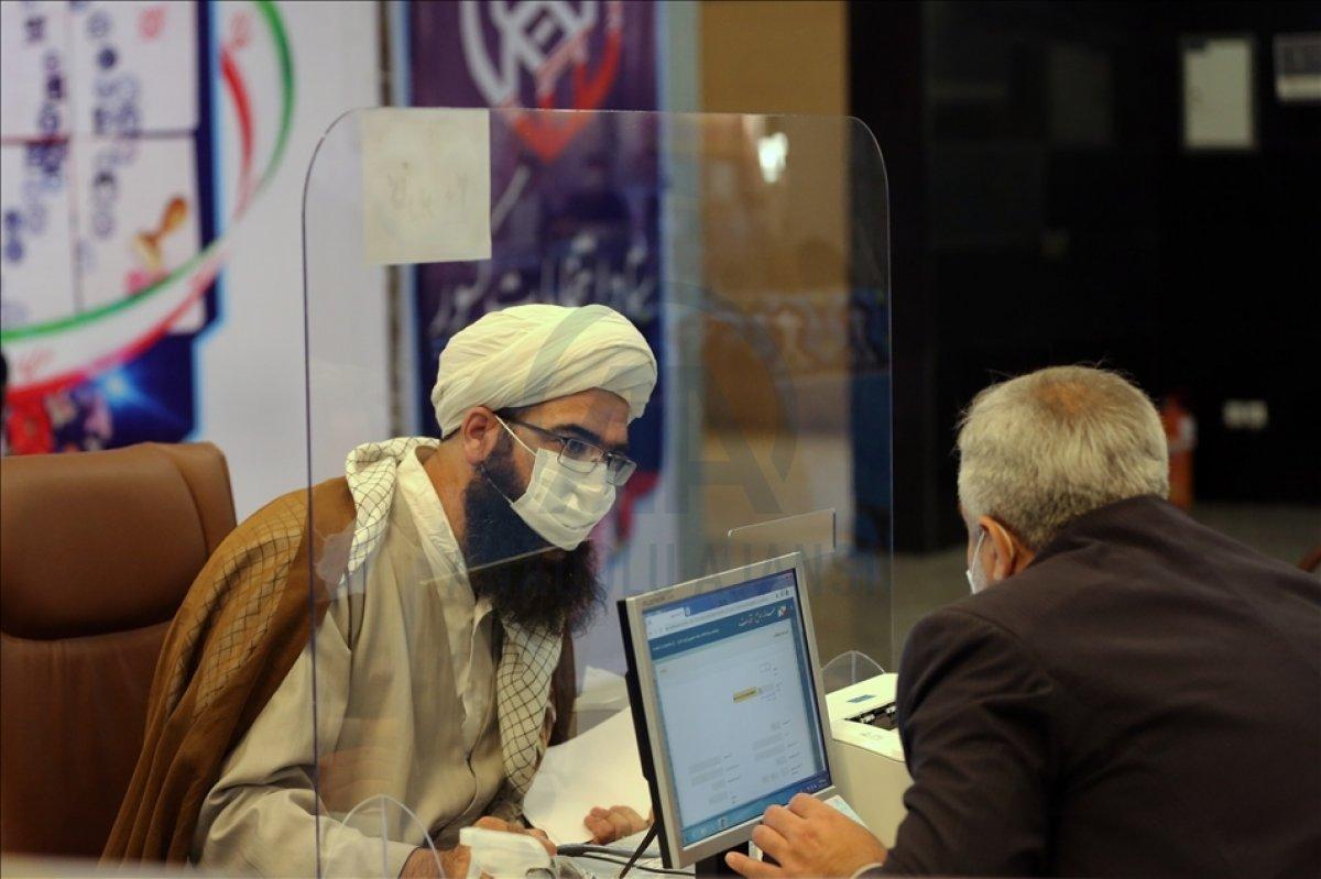 İran'daki cumhurbaşkanlığı seçimlerinden önce anket sonuçları