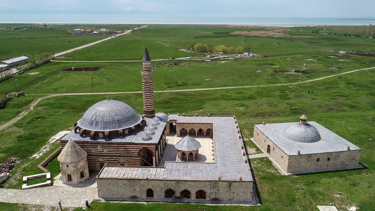 Türkiye genelinde il il cami sayıları