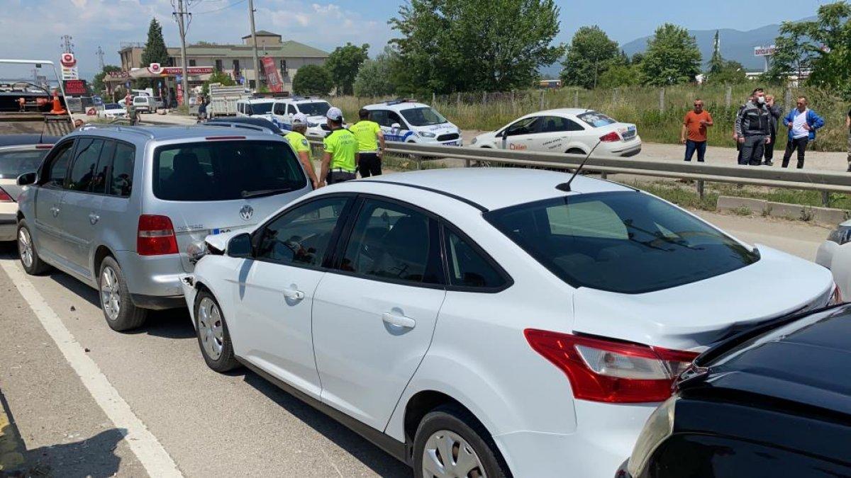 Düzce'de zincirleme kaza: 5 yaralı