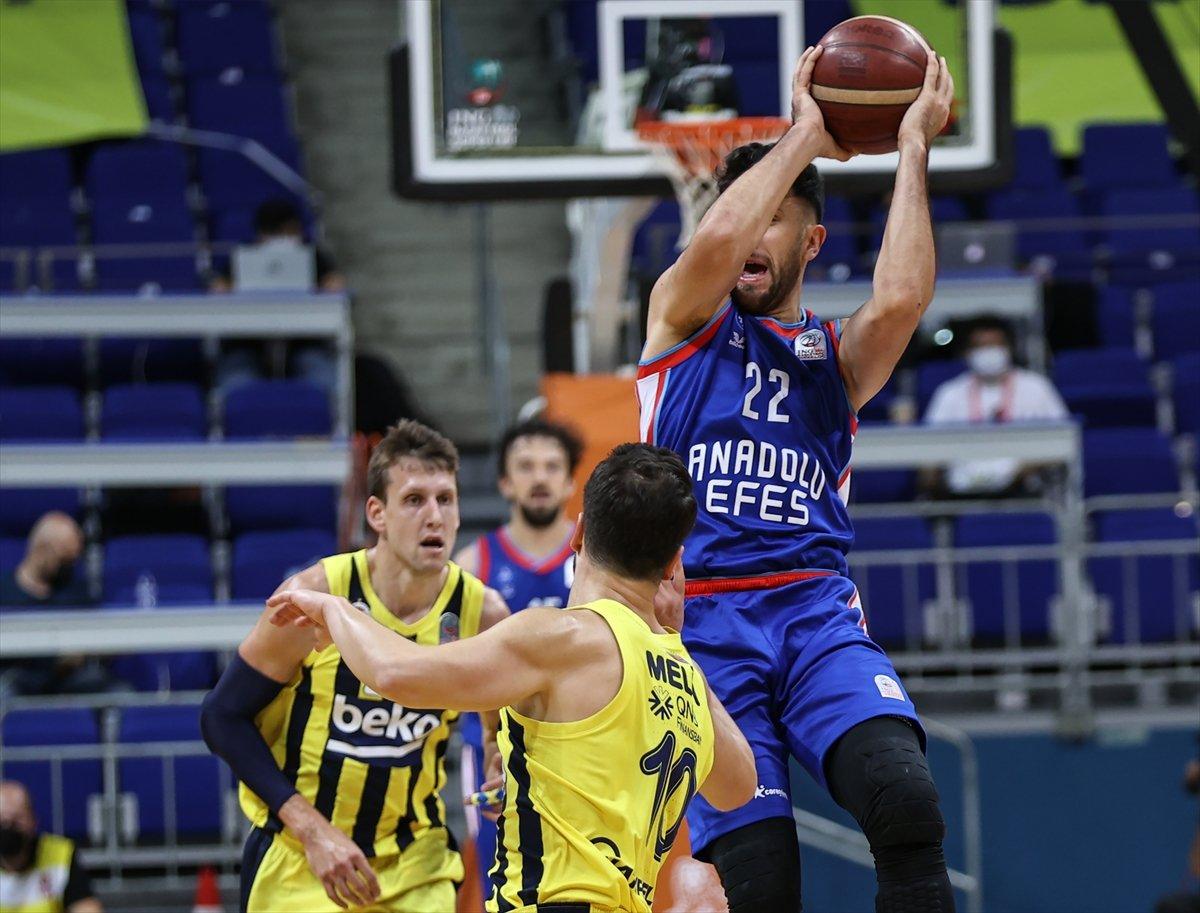 Anadolu Efes şampiyon oldu