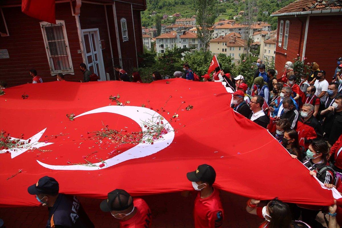 Muharrem Kasapoğlu, Atatürk ve İstiklal Yolu yürüyüşüne katıldı