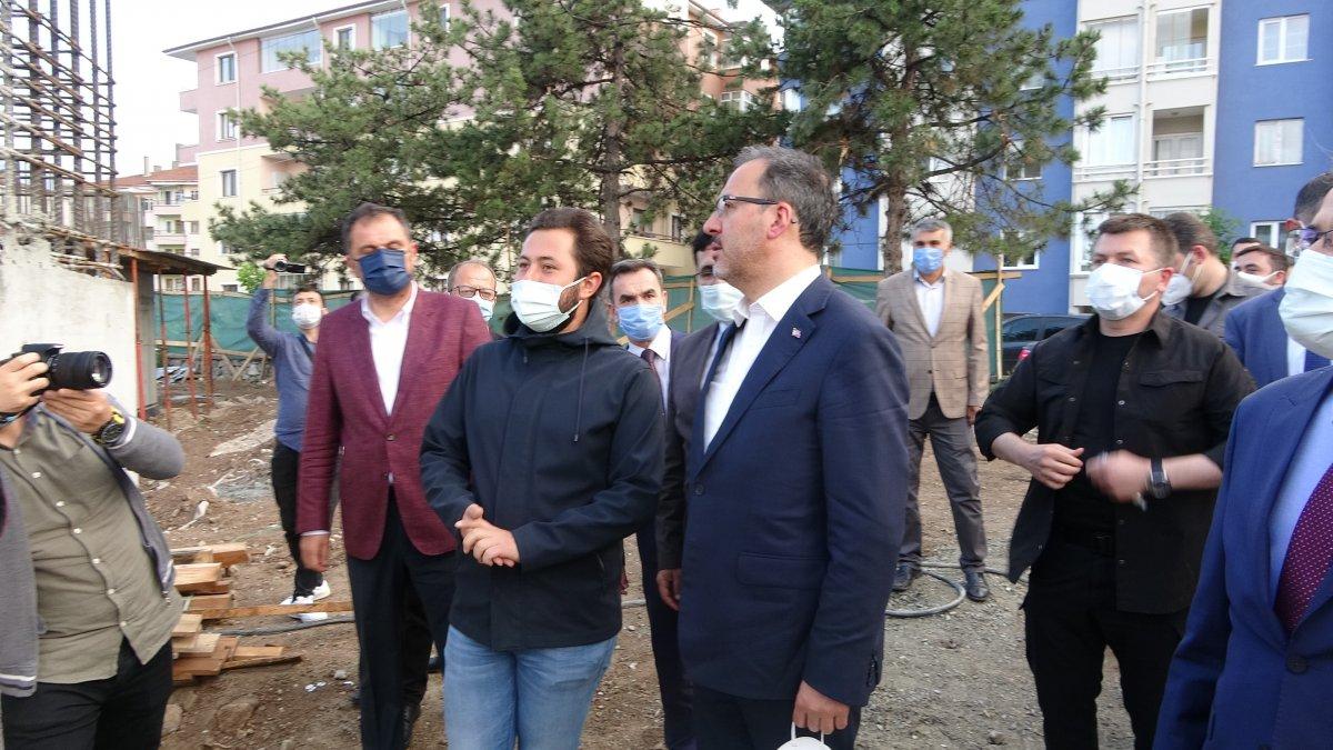 Mehmet Muharrem Kasapoğlu Çankırı'da yapımı süren havuz inşaatını inceledi