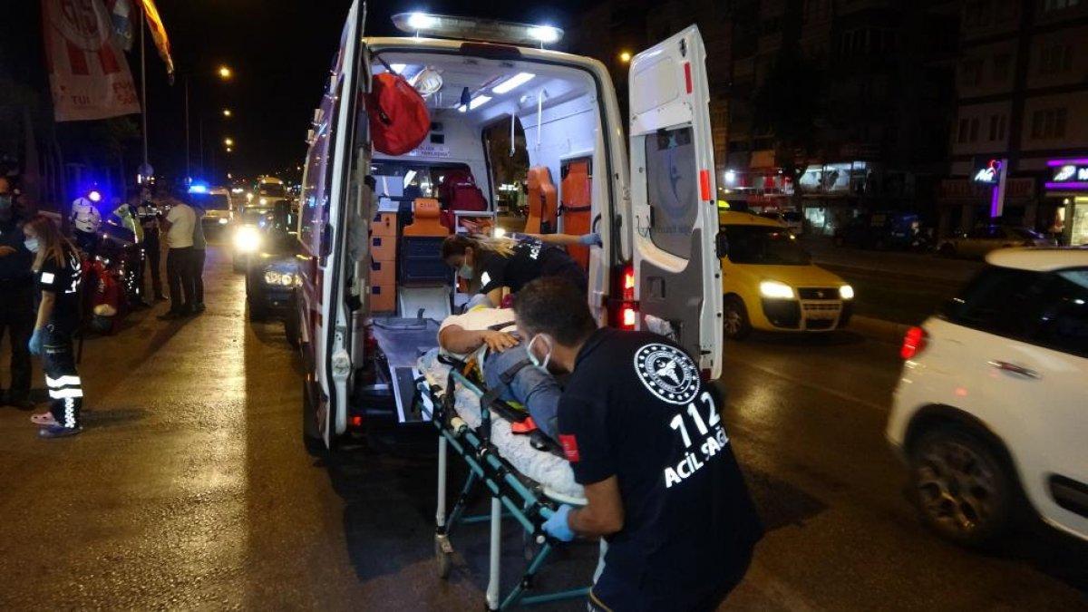 Antalya'da alkollü sürücü 5 otomobile ve 5 yayaya çarptı