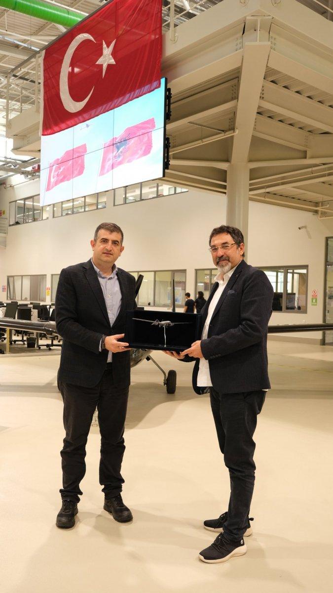 Arnavutluk heyeti, Bayraktar TB2'yi inceledi