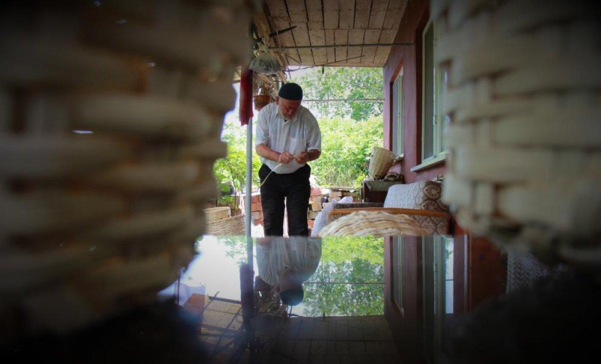 Kocaeli'de eşinin mezarı başından ayrılmıyor: Hanım öldükten sonra garip kaldım