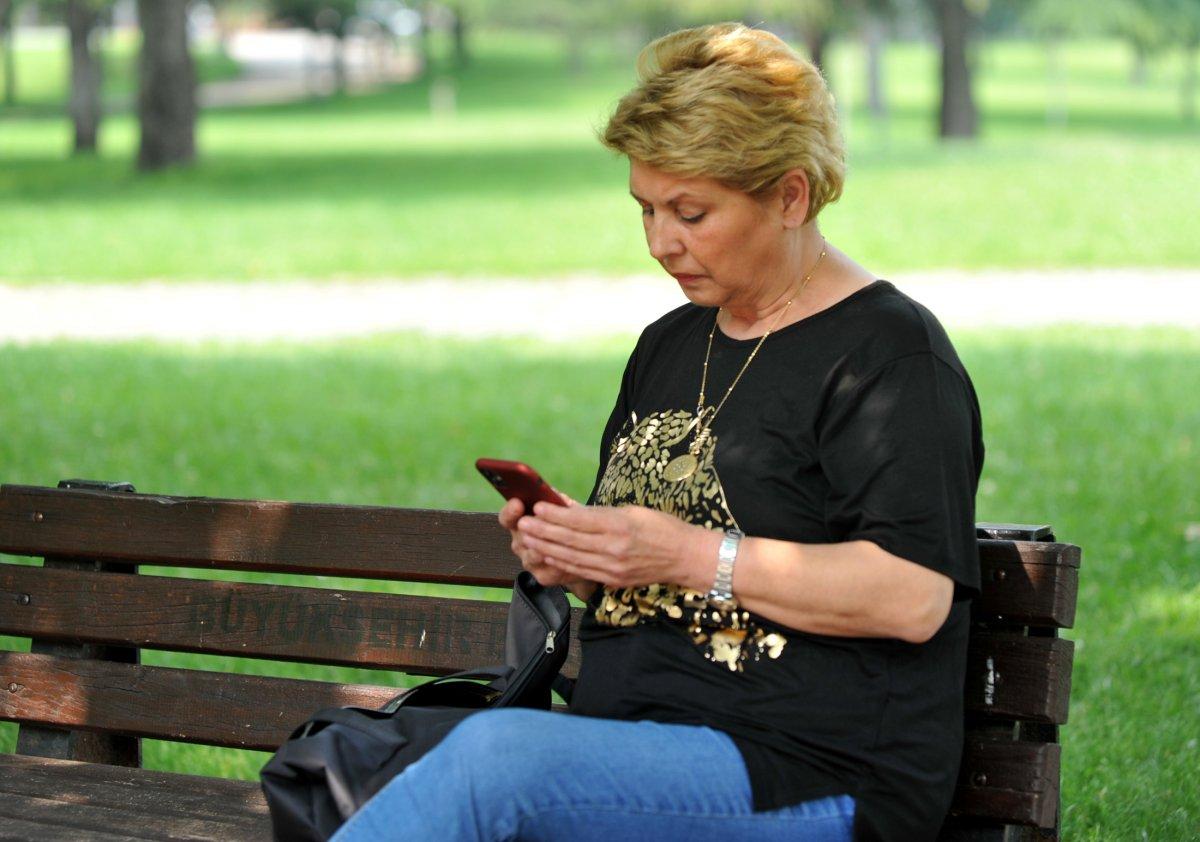 Hatay'da evlatlık olduğunu öğrendi, ailesini bulmak için Bursa'ya geldi