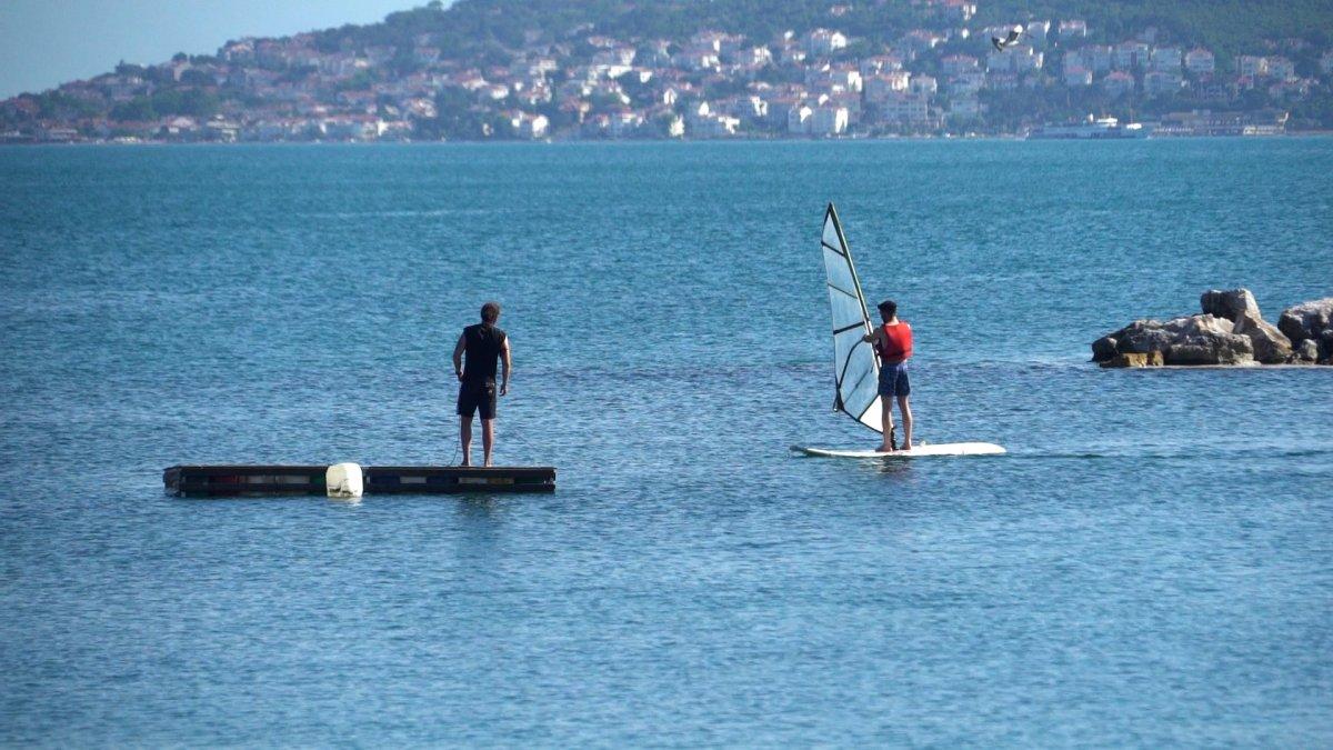 Caddebostan Sahili'nin kıyıları müsilajdan temizlendi