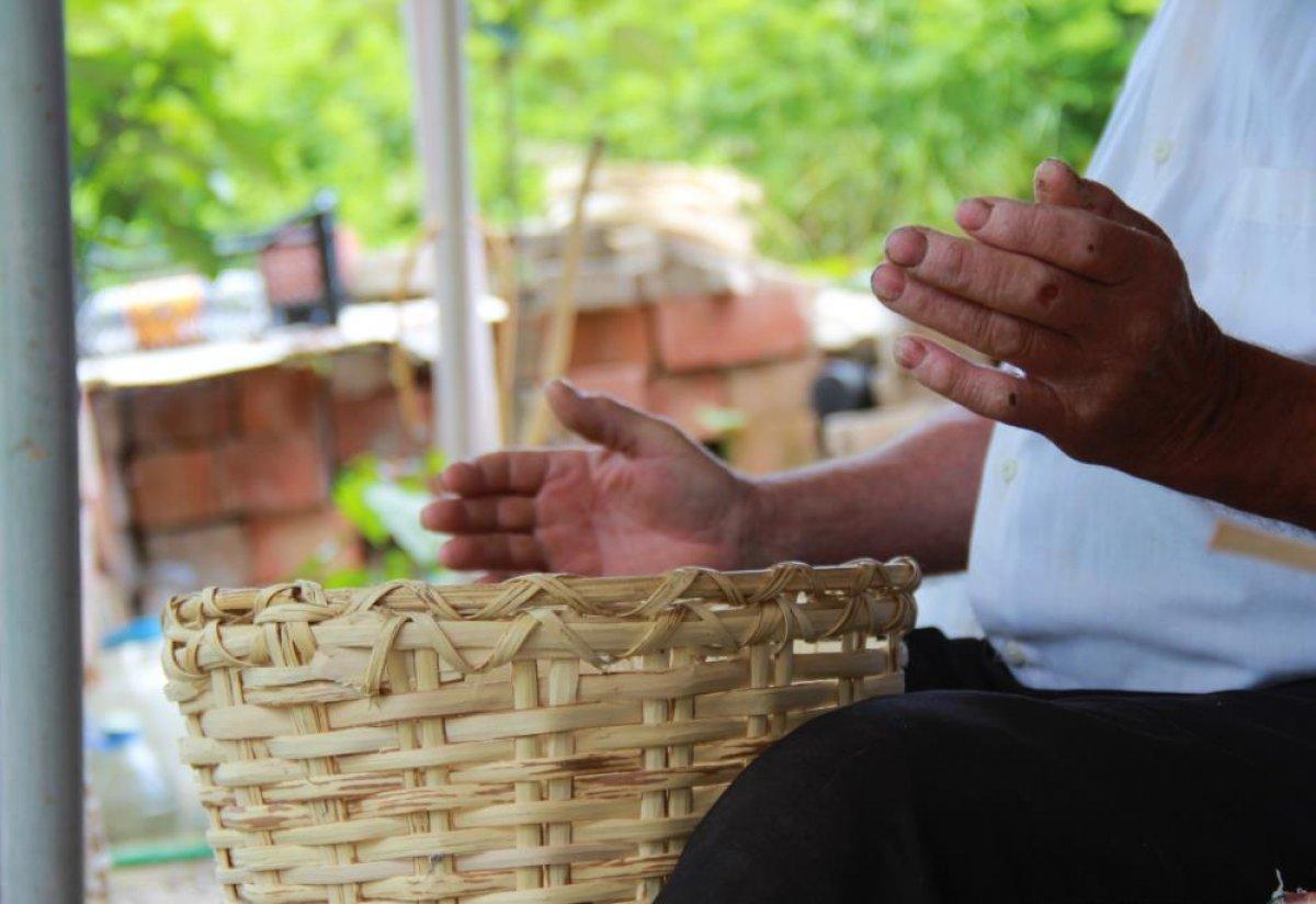 Kocaeli'de eşinin mezarı başından ayrılmıyor: Hanım öldükten sonra garip kaldım