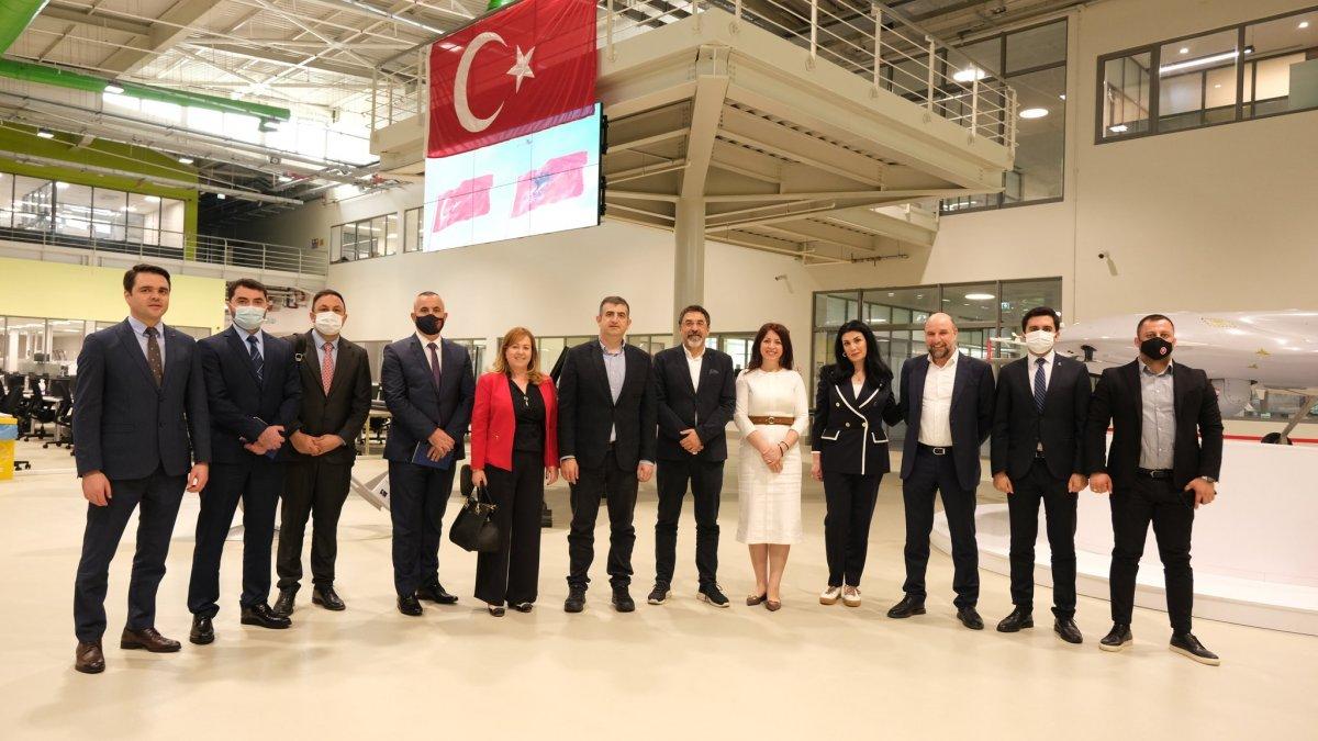 Arnavutluk heyeti, Bayraktar TB2'yi inceledi