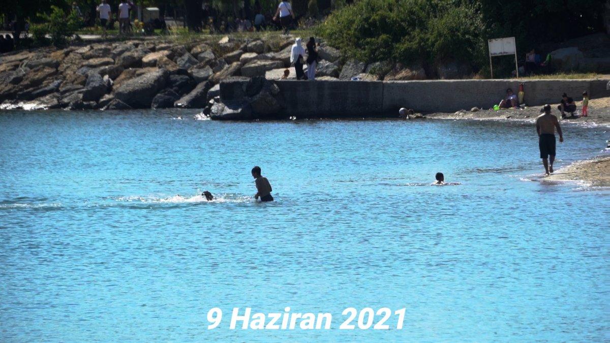 Caddebostan Sahili'nin kıyıları müsilajdan temizlendi