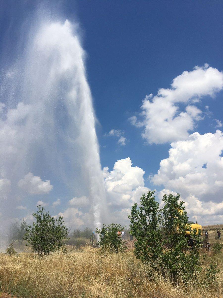 Ankara'da su borusu hattı patladı
