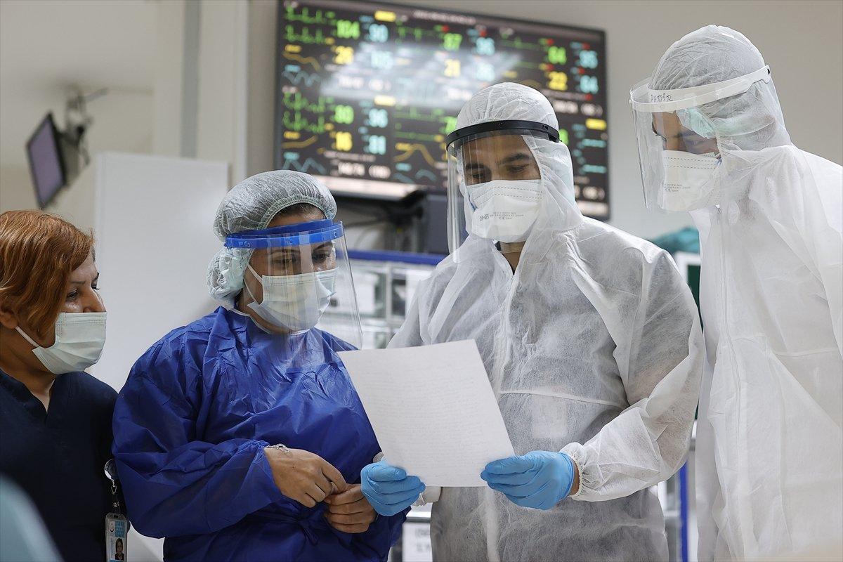 Antalya'da koronayı yenen hastadan duygulandıran mektup