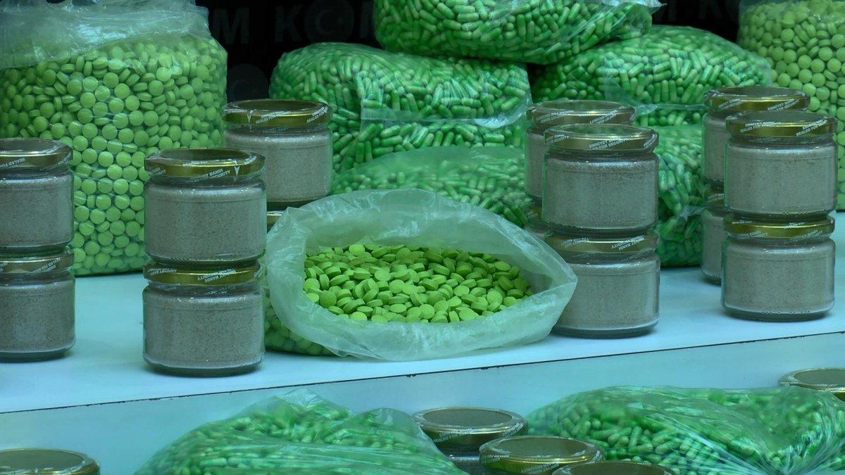 İstanbul'da kaçak cinsel güç artırıcı ürün satan şebekeye operasyon