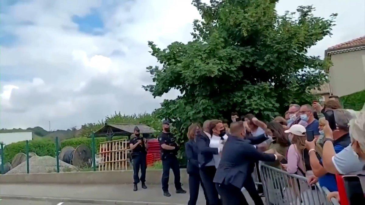Emmanuel Macron'a tokat atan kişiye 4 ay hapis cezası