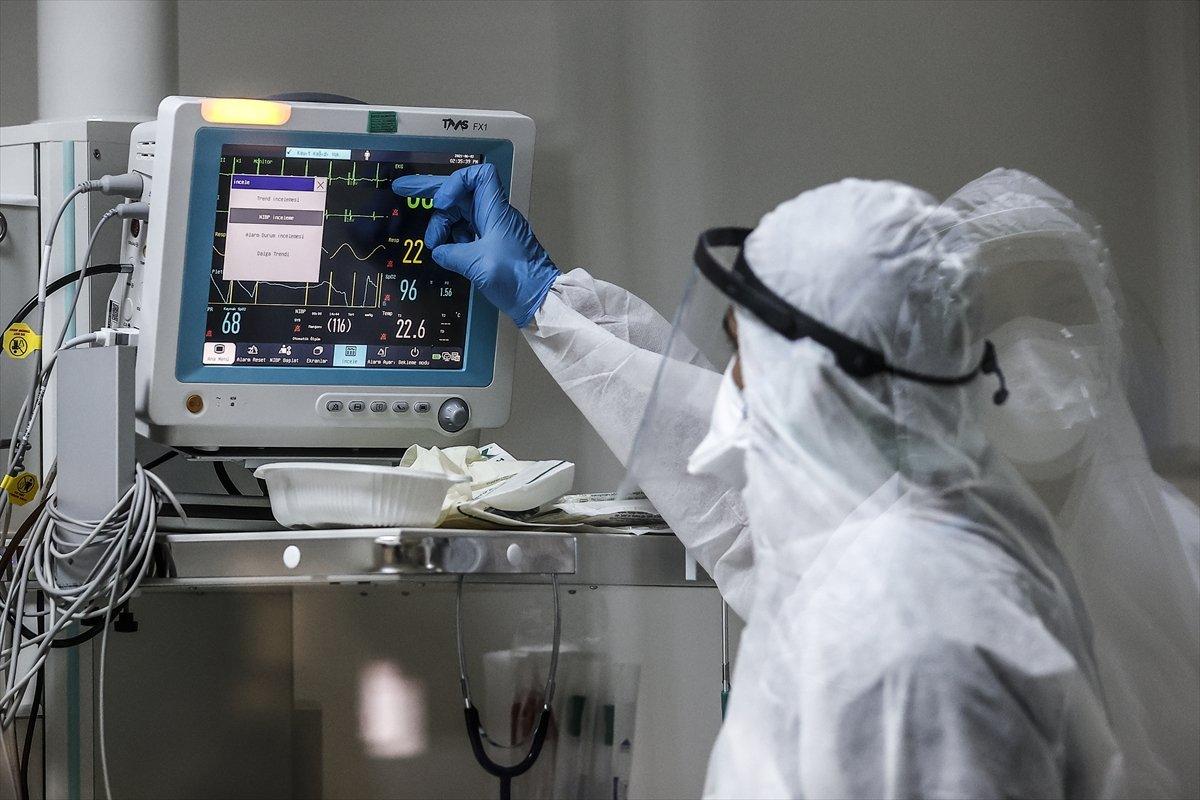 Antalya'da koronayı yenen hastadan duygulandıran mektup