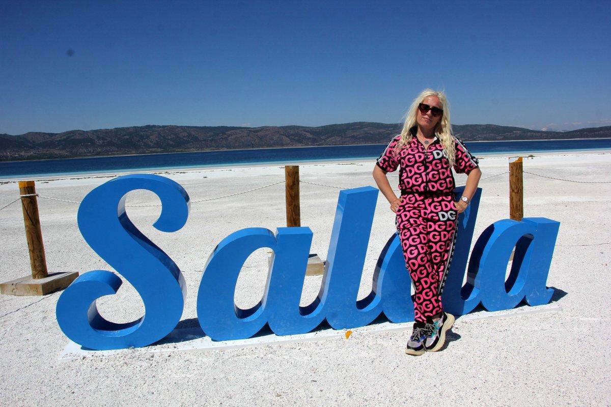 Salda Gölü ziyaretçilerin akınına uğradı