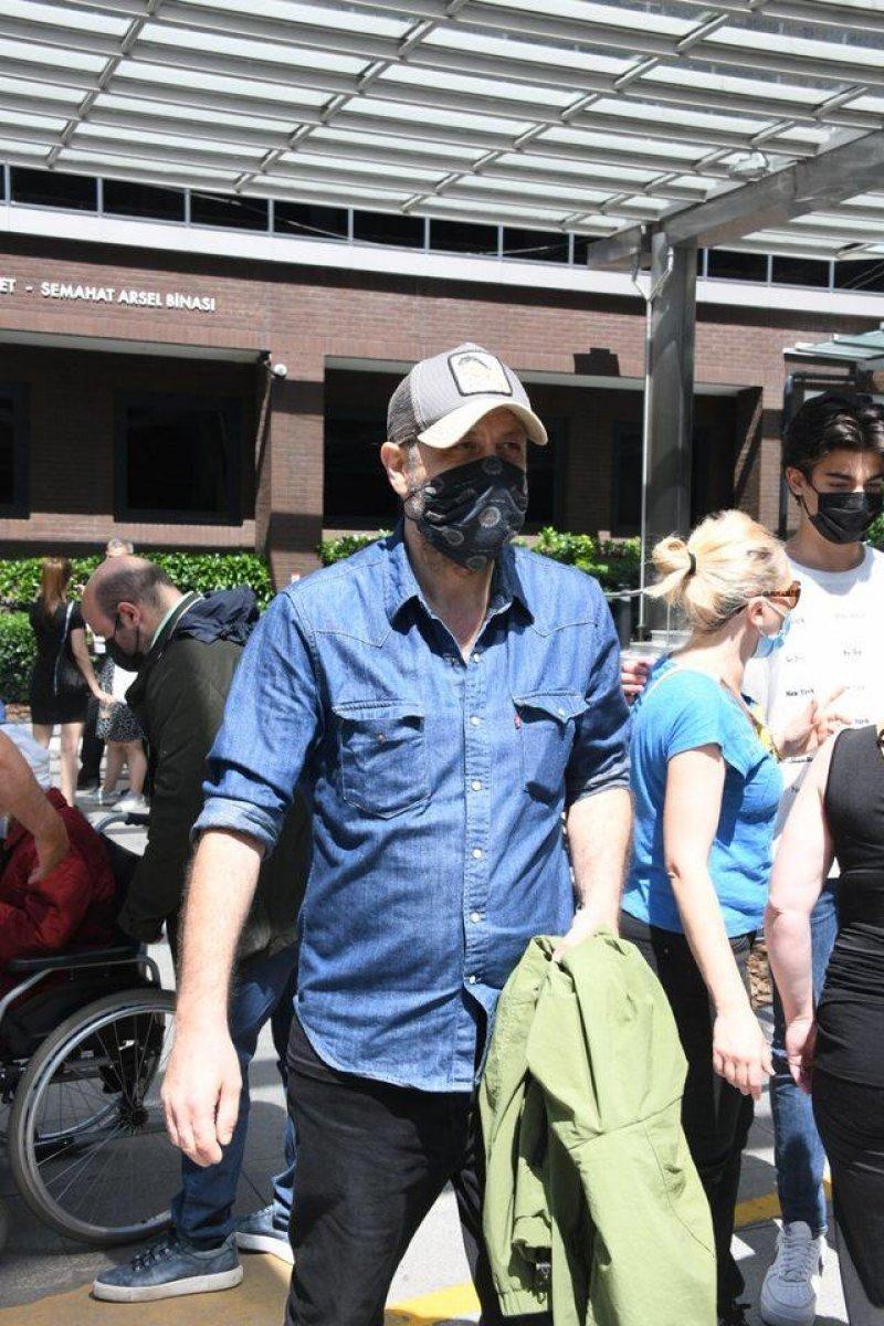 Nejat İşler'den aşı mesajı