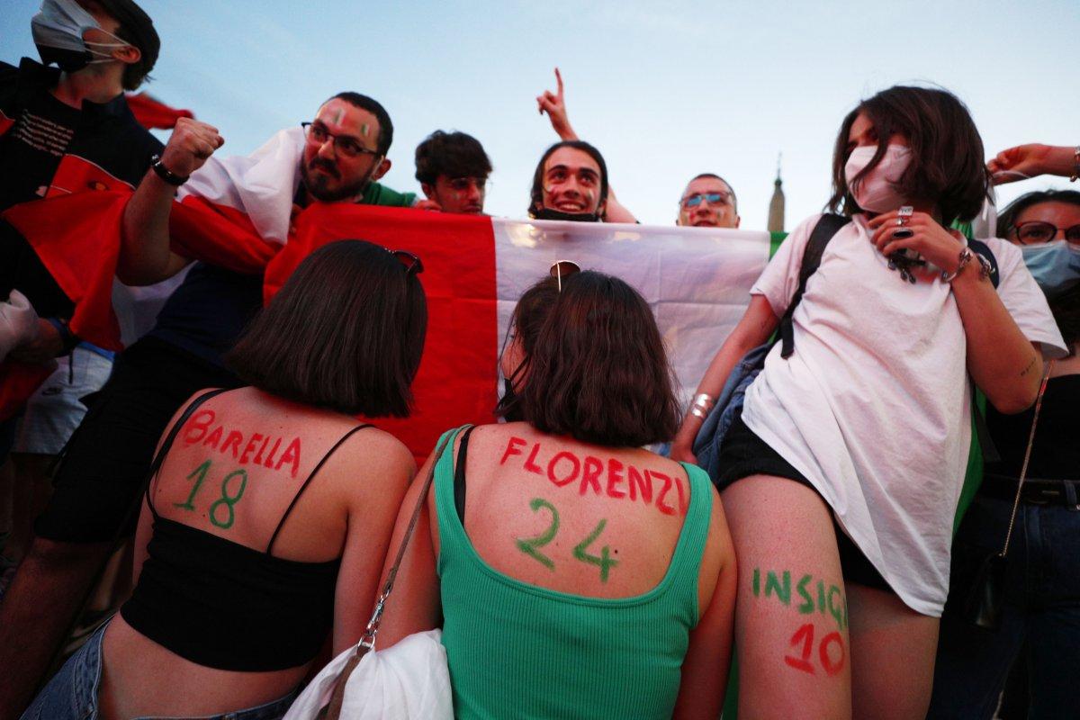 İtalya-Türkiye maçından renkli kareler