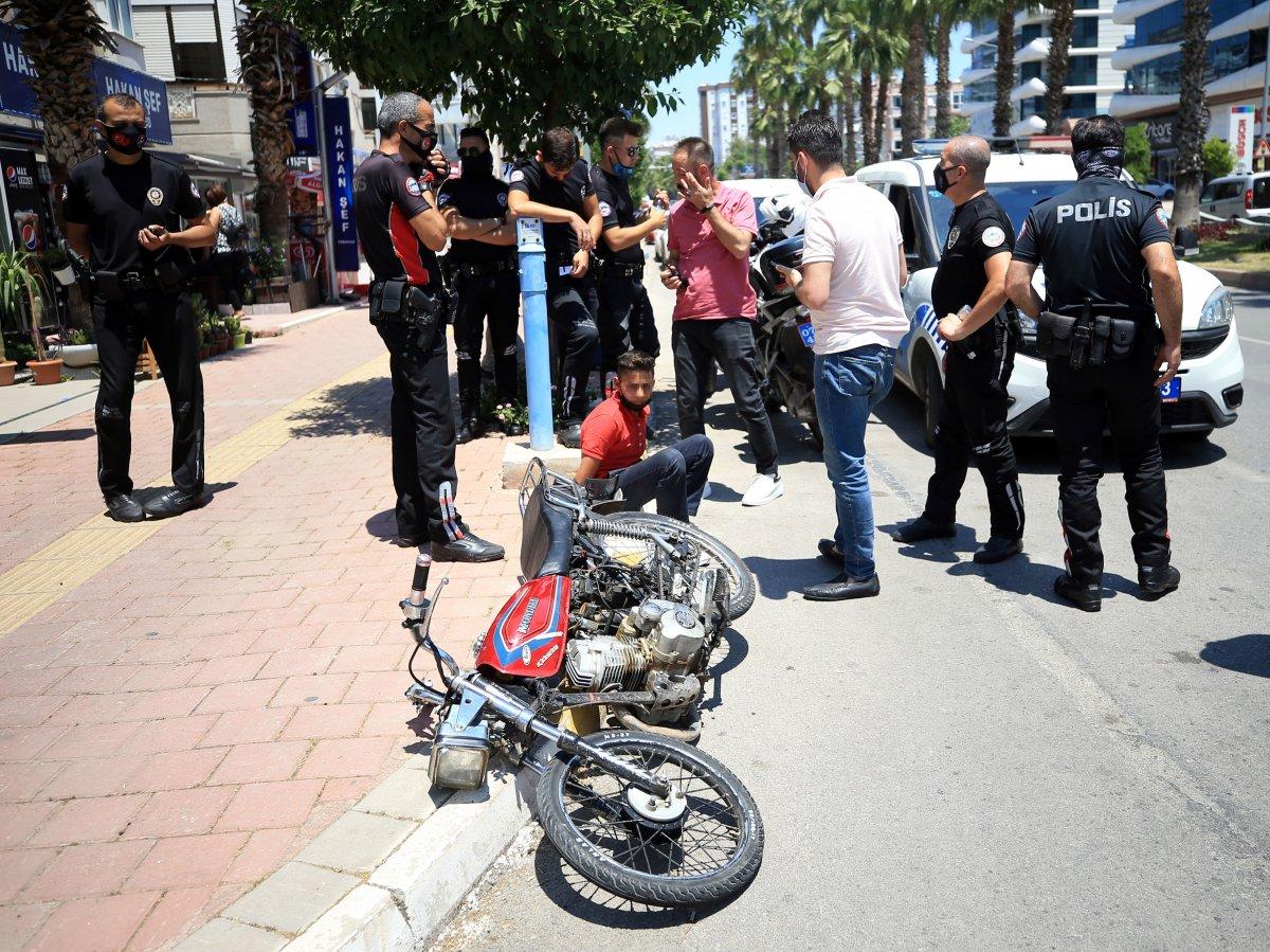 Antalya'da 13 yaşındaki suç makinesi yakalandı