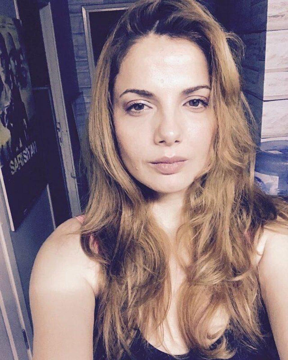 Esin Civangil, yaşlanmıyor