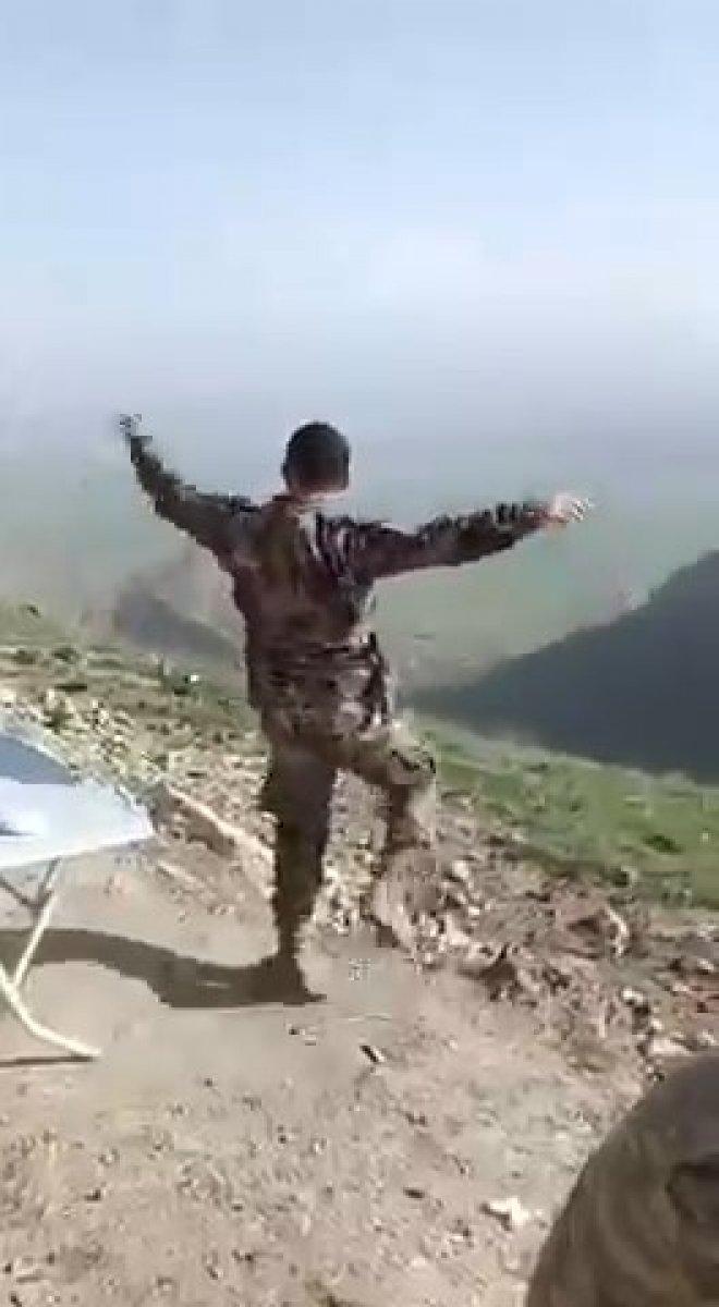 Şehit Veli Kabalay'ın zeybek oynadığı görüntüler