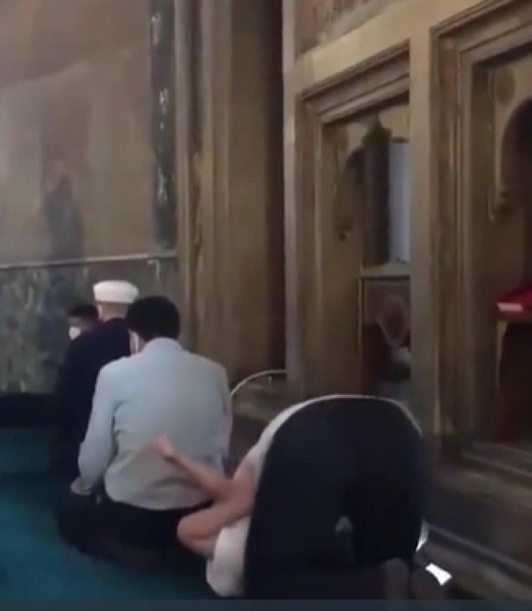 Ayasofya Camii'nde iç ısıtan görüntüler