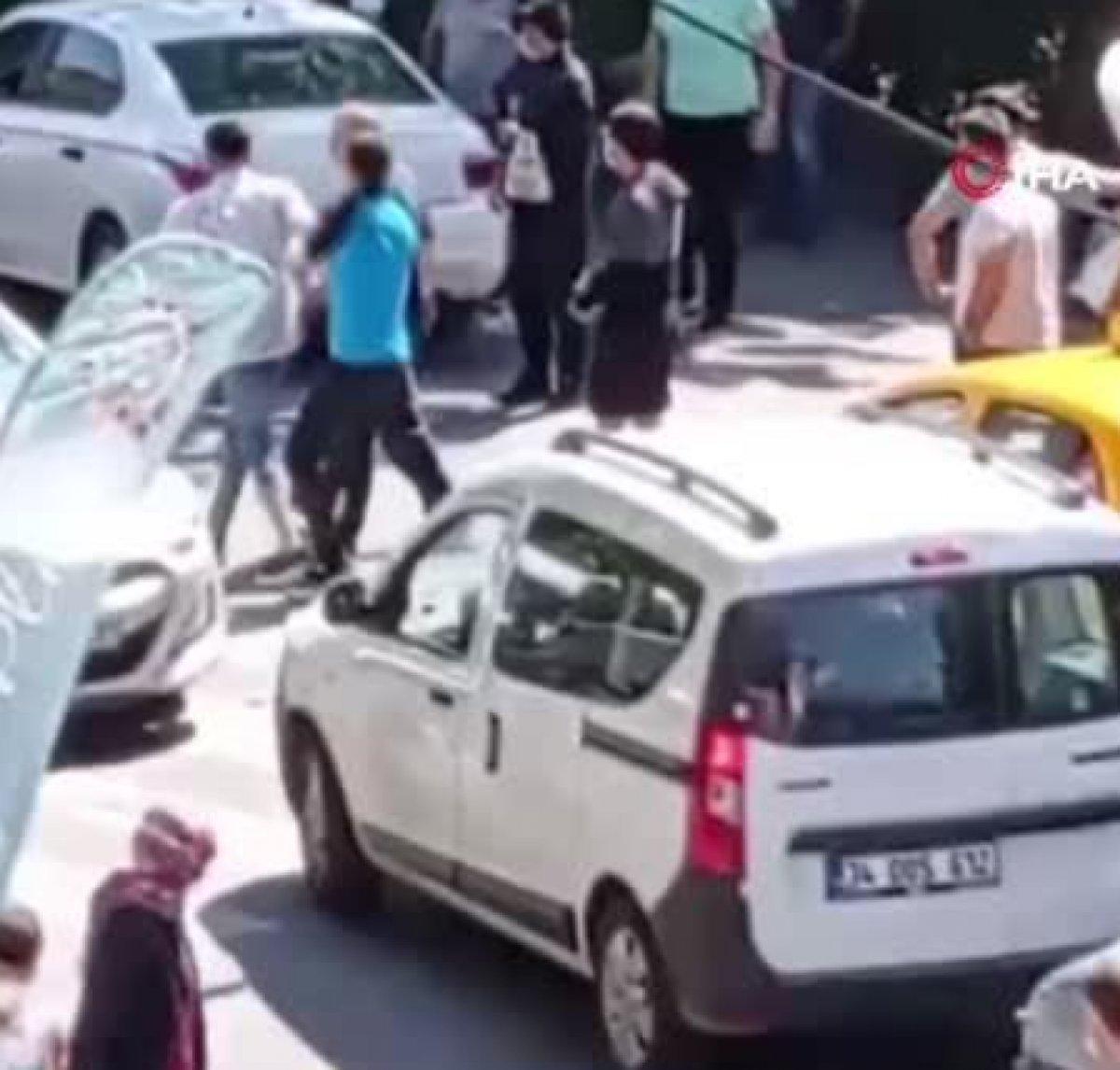 Esenyurt’ta kaza sonrası taksicilerden linç girişimi