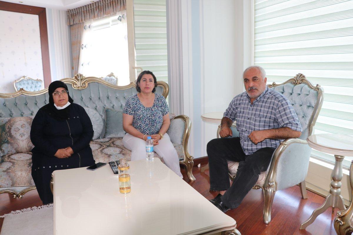 Almanya'da evlat nöbetinde olan anneden Gara şehidinin ailesine ziyaret