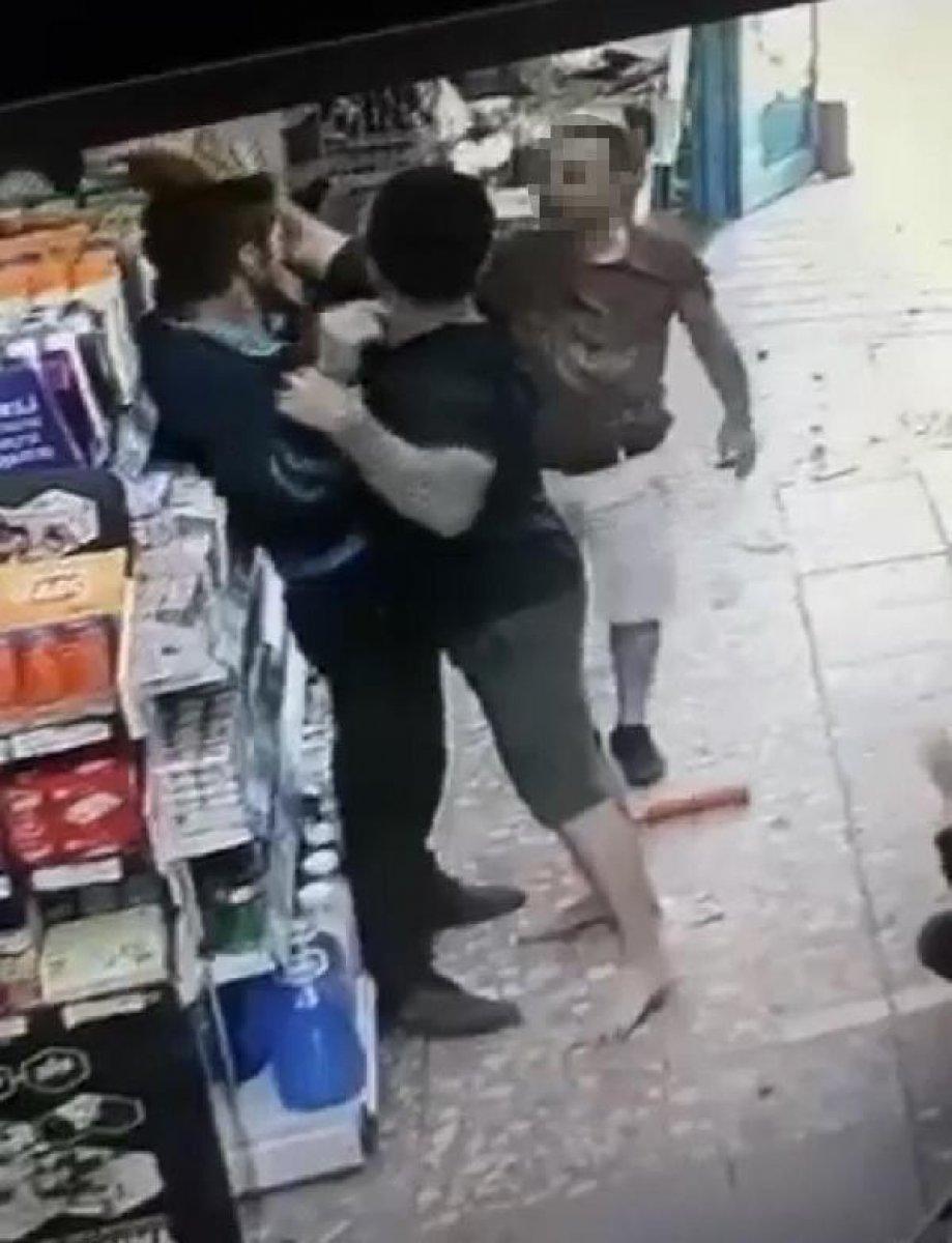 İzmir'de kasiyer tartıştığı müşteriye ateş açtı
