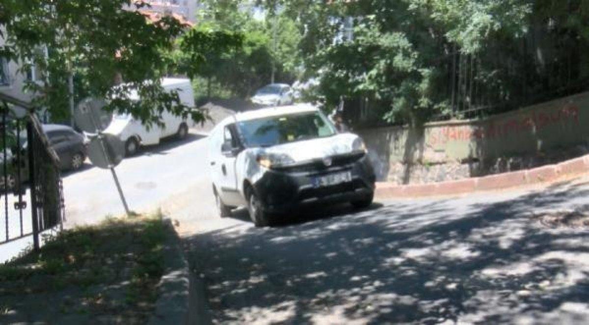 Şişli'de kapatılmayan çukurlar sürücülerin kabusu oldu