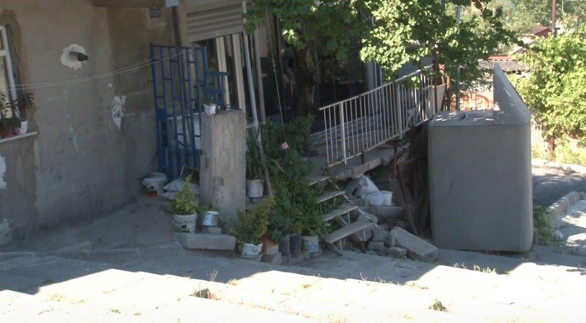 Başakşehir’de 16 yaşındaki kıza pitbull saldırısı kamerada