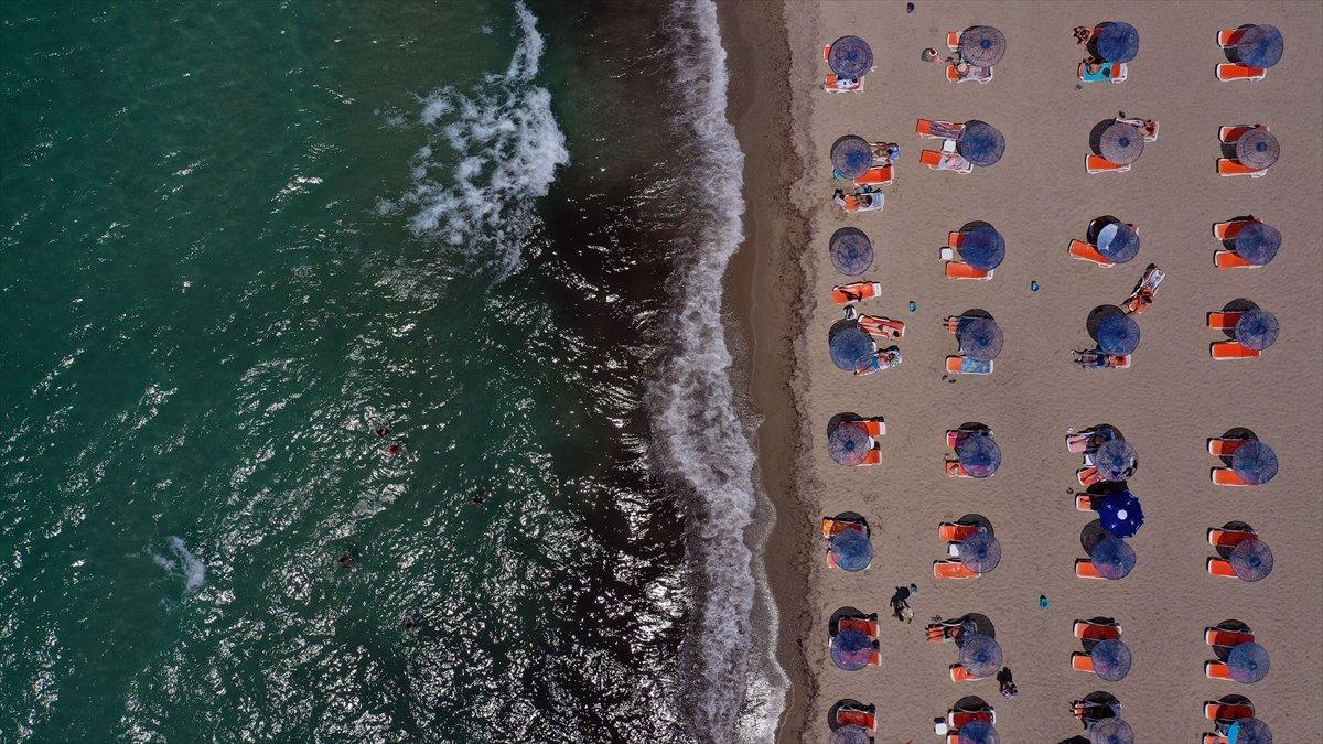 Kuşadası ve Didim sahillerinde yoğunluk