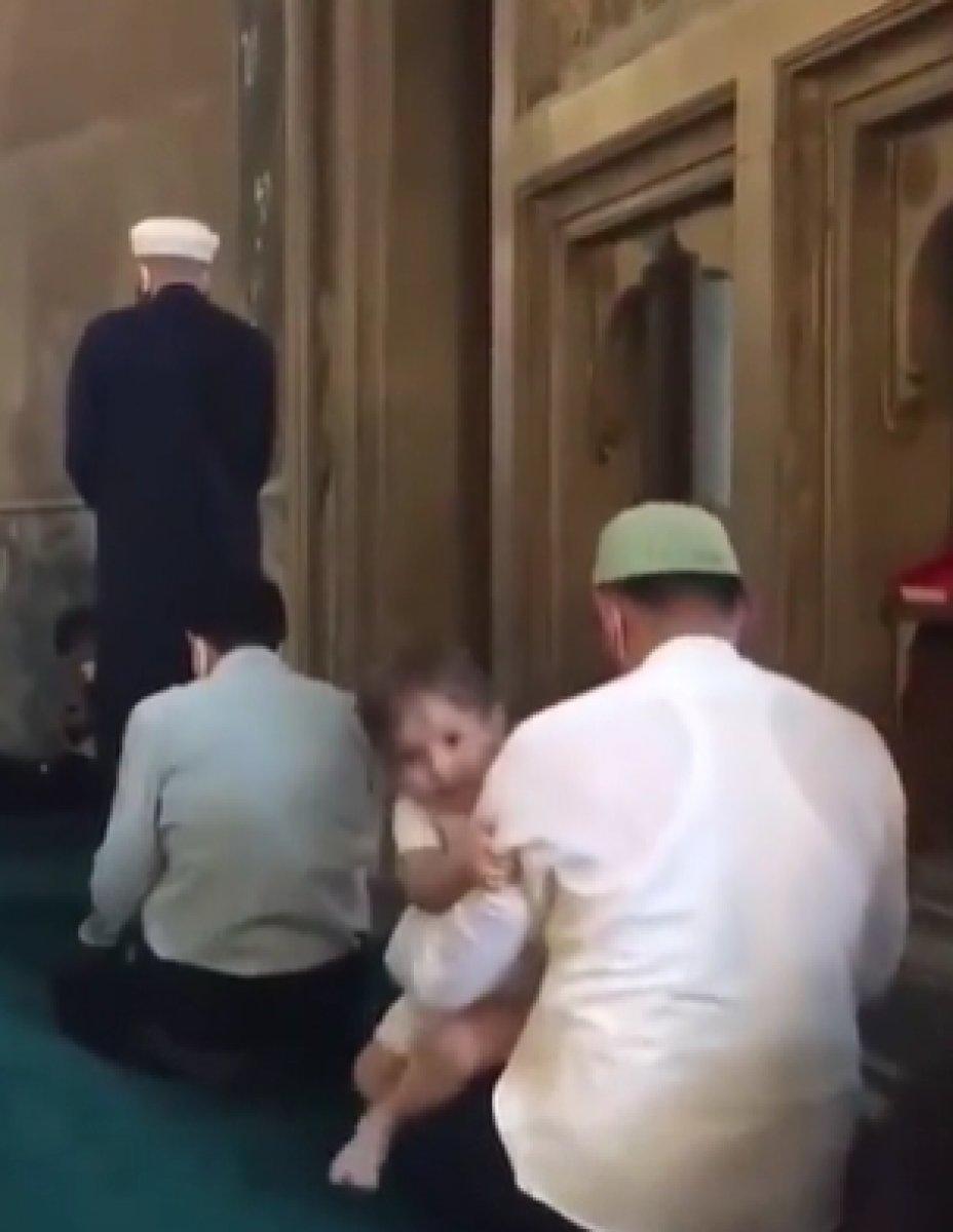 Ayasofya Camii'nde iç ısıtan görüntüler